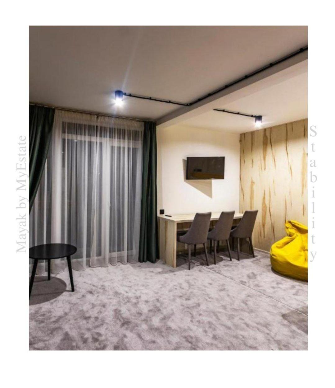 Aparthotel "Mayak Yablunytsia" Pokój zdjęcie
